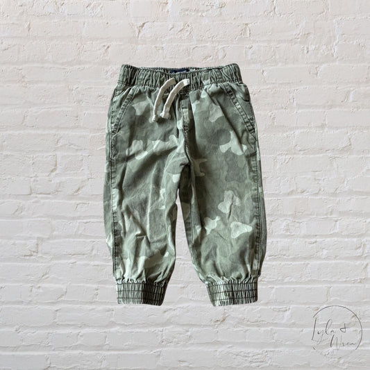 The Children’s Place Green Camo Joggers | 12-18 M