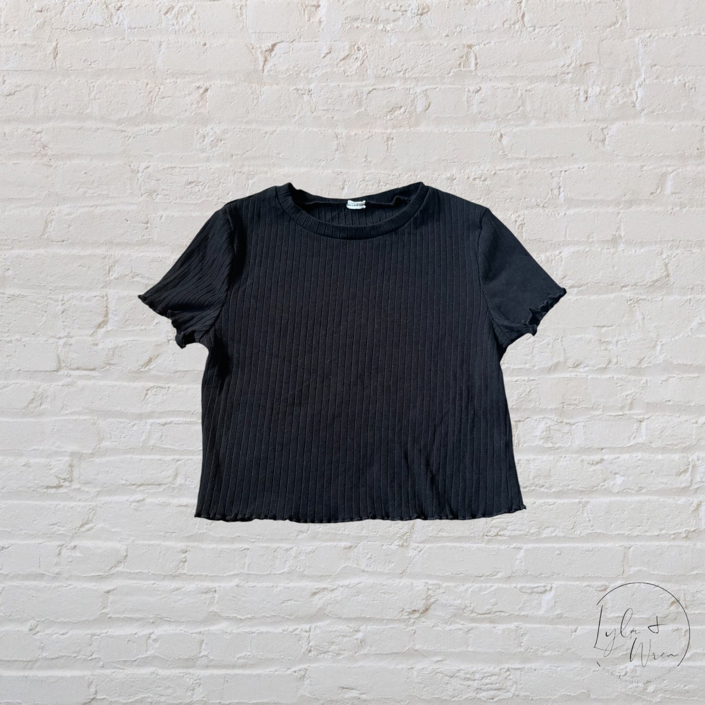 H&M Black Crop Ribbed Tee | 9/10