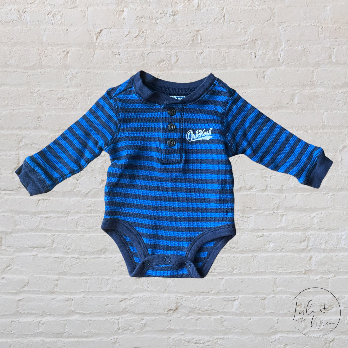 Oshkosh Long Sleeve Bodysuit | 9 M