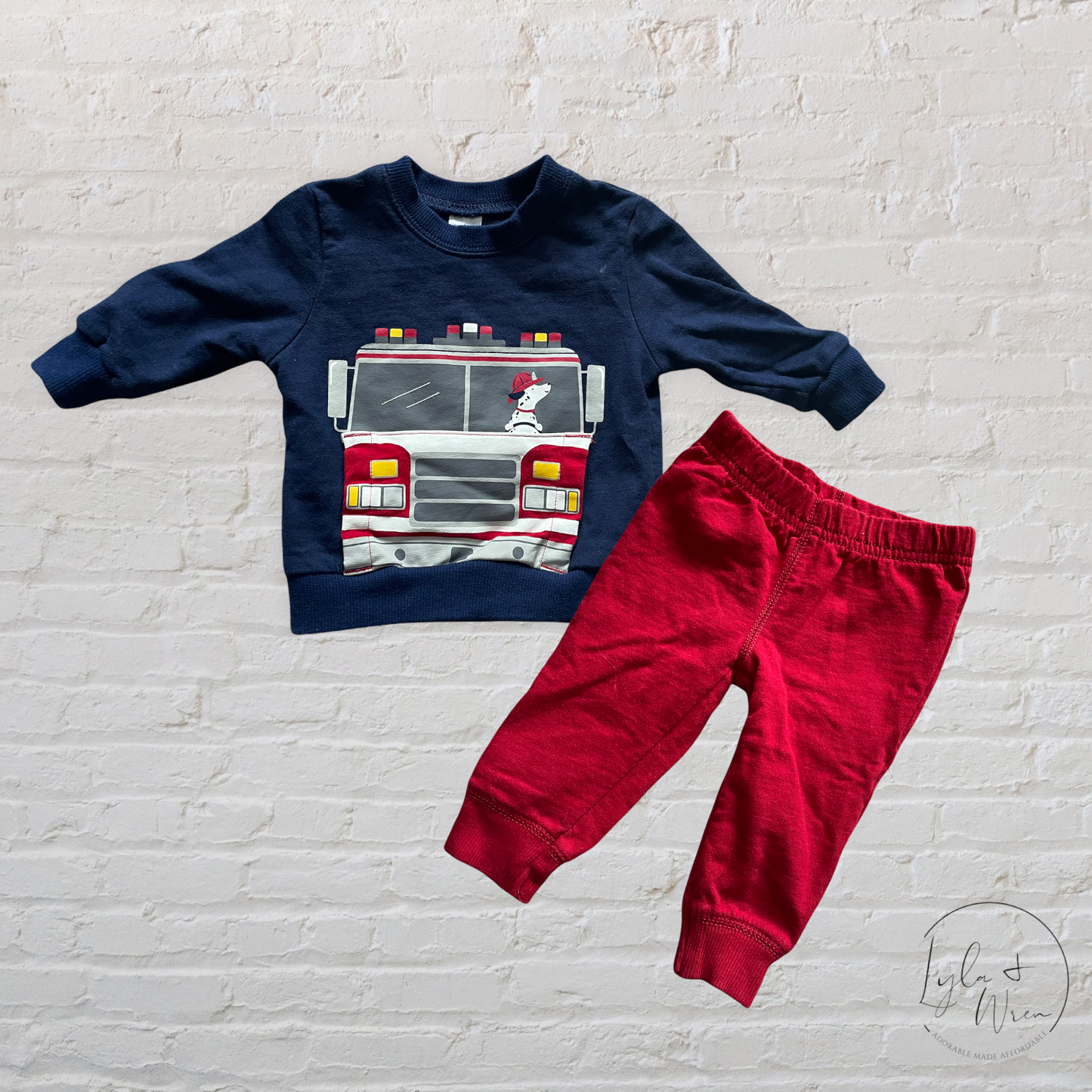 Carter’s 2 Piece Firetruck Outfit Set | 6 M