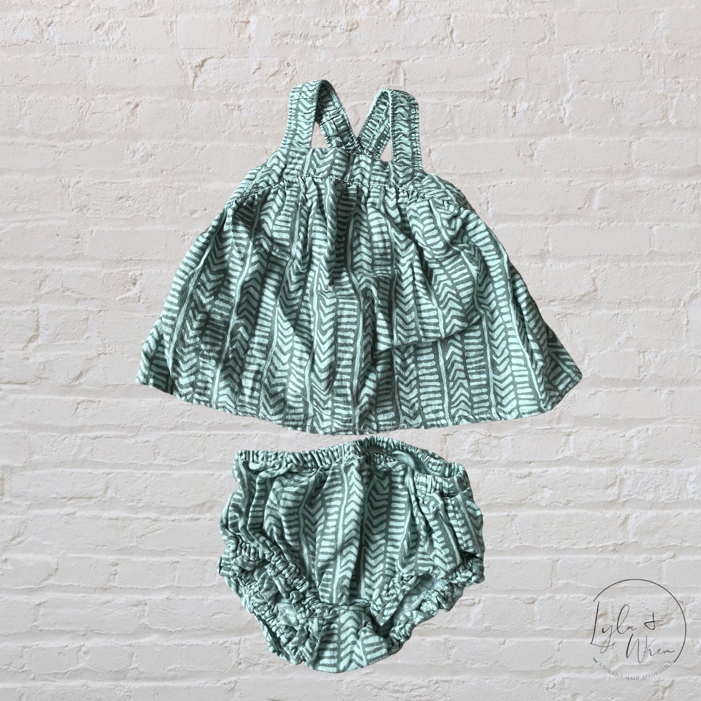 Old Navy 2 Piece Set | 6-12 M