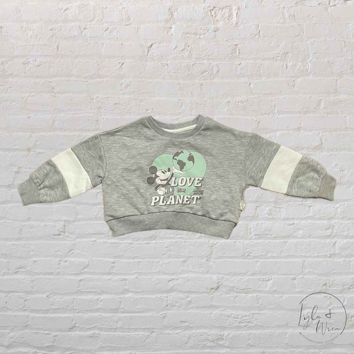 M. Mouse “Love Our Planet” Crop Sweater | 2/3