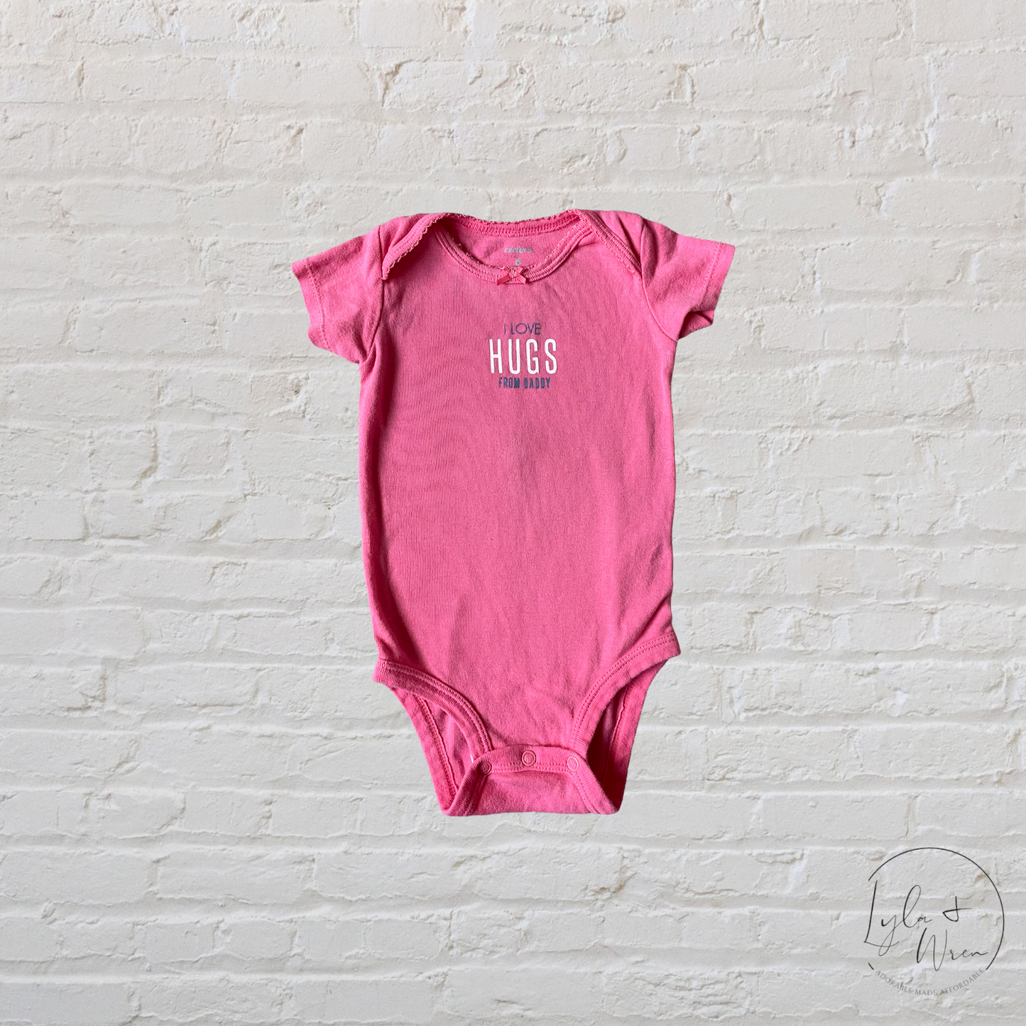 “I Love Hugs From Daddy” Bodysuit | 6 M